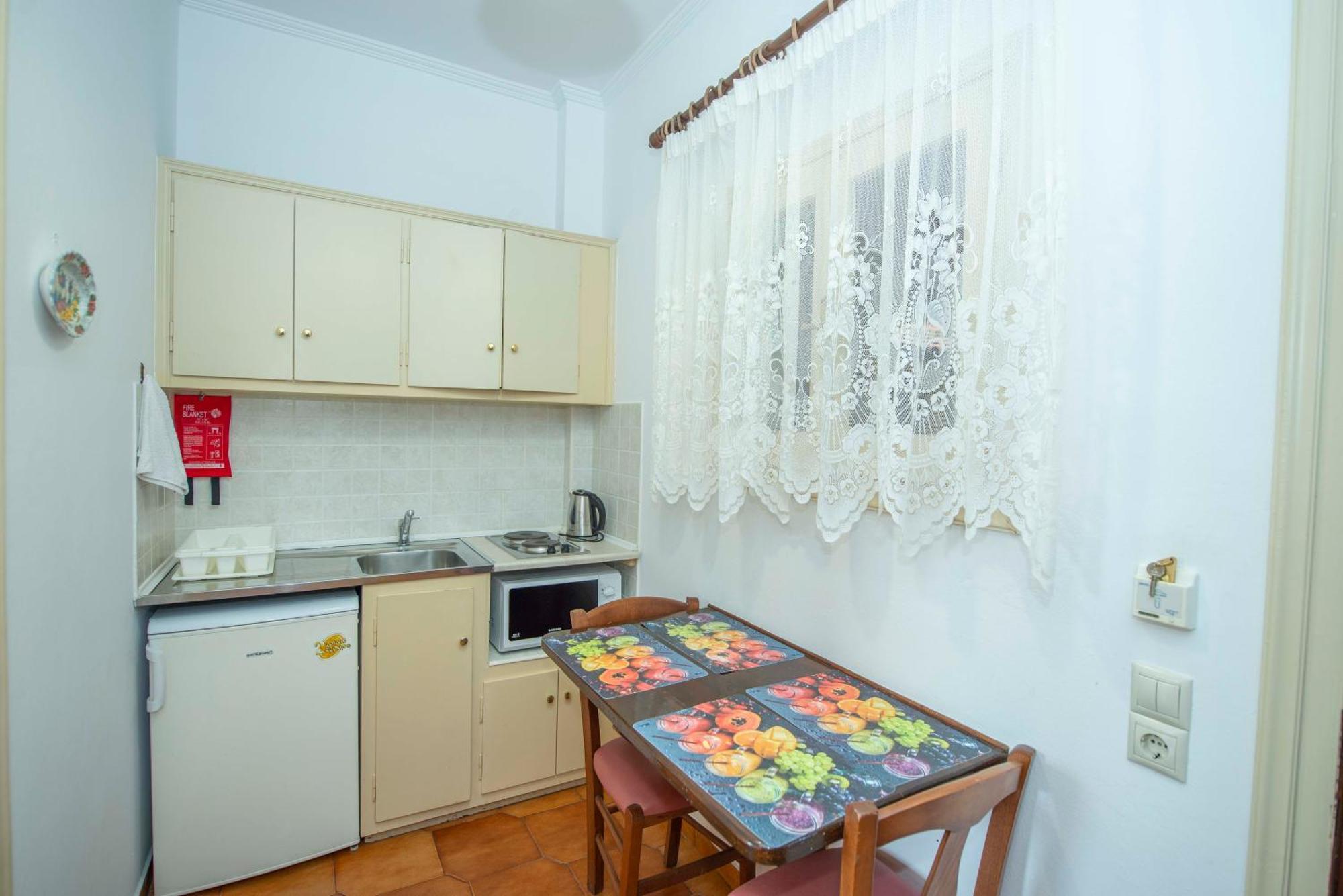 Fiona Apartments Roda  Exterior foto